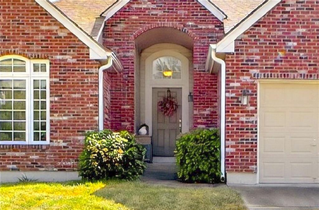 Listing Photo MLS #HMS2570385