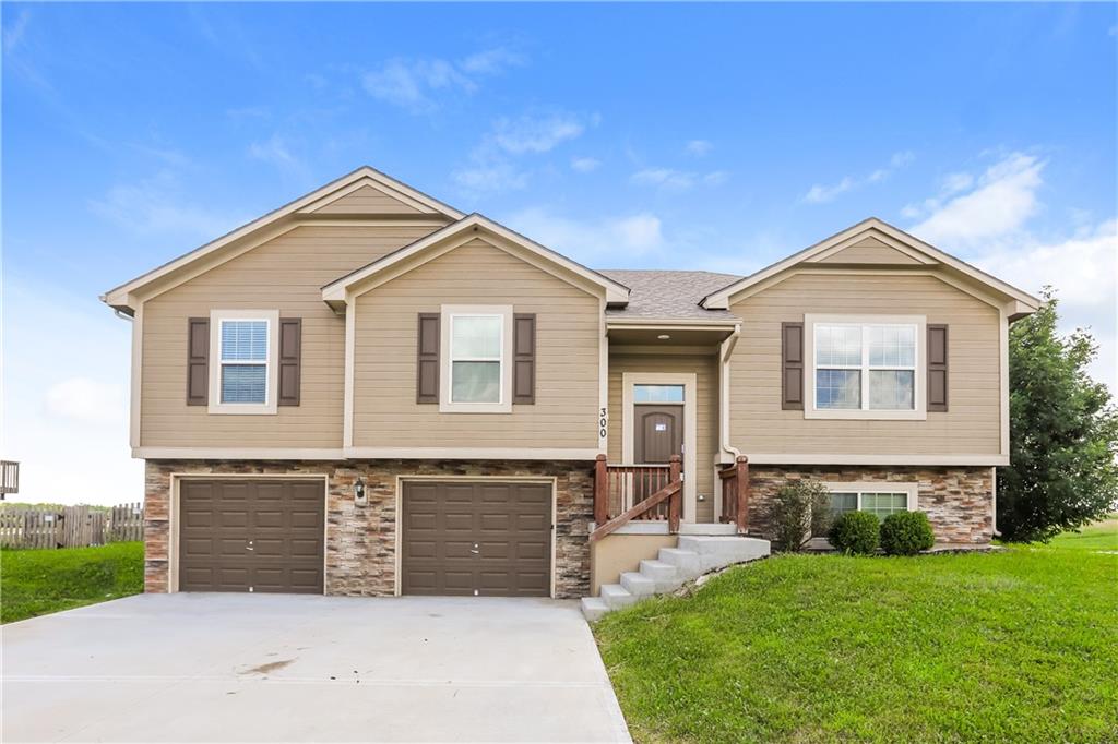 Listing Photo MLS #HMS2570500