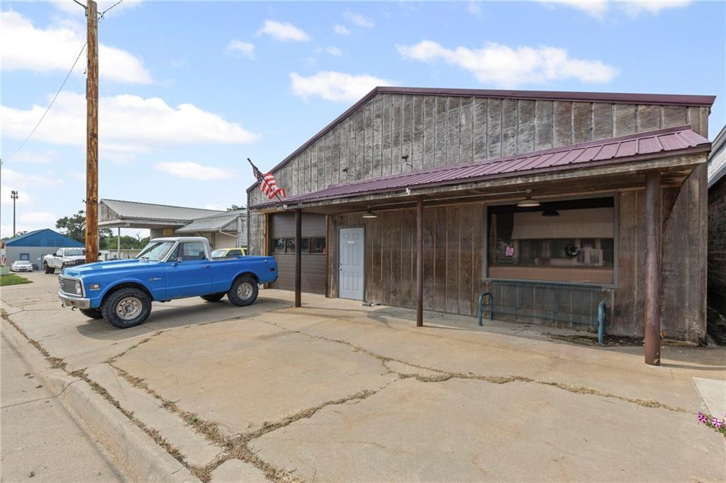 Listing Photo MLS #HMS2570516