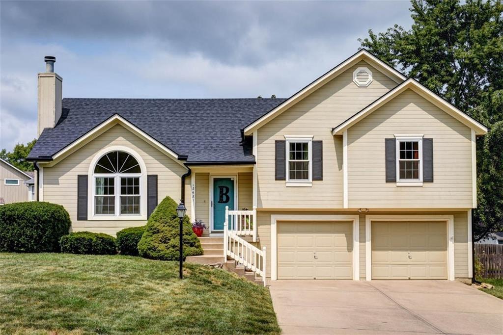 Listing Photo MLS #HMS2570693