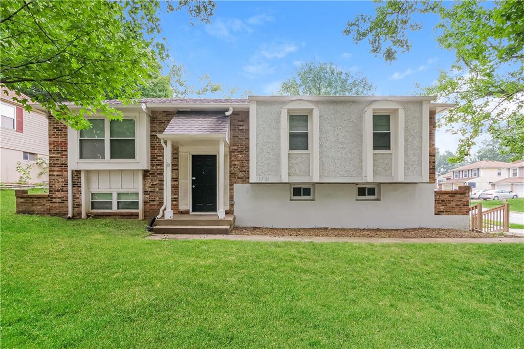 Listing Photo MLS #HMS2571087