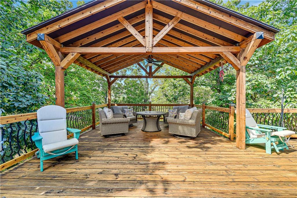 Listing Photo MLS #HMS2571647