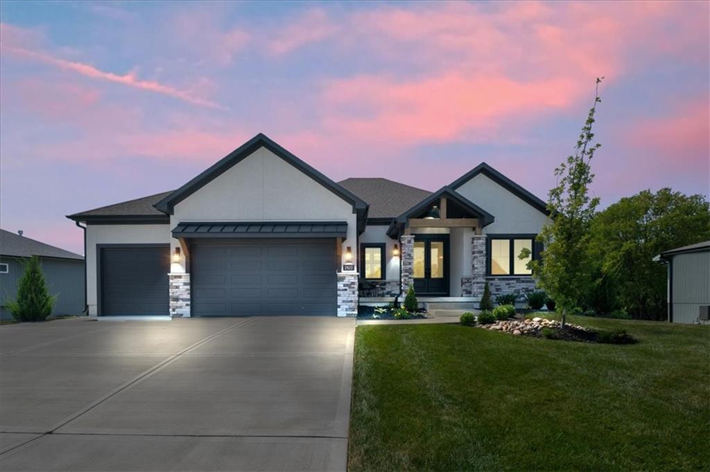 Listing Photo MLS #HMS2571731