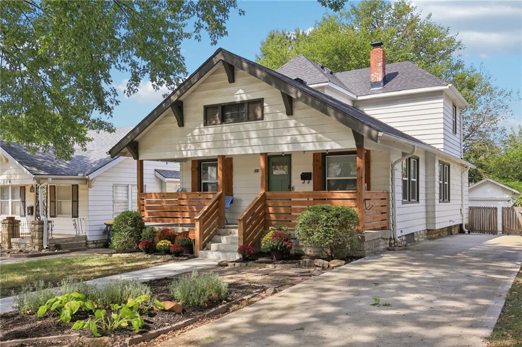 Listing Photo MLS #HMS2572041