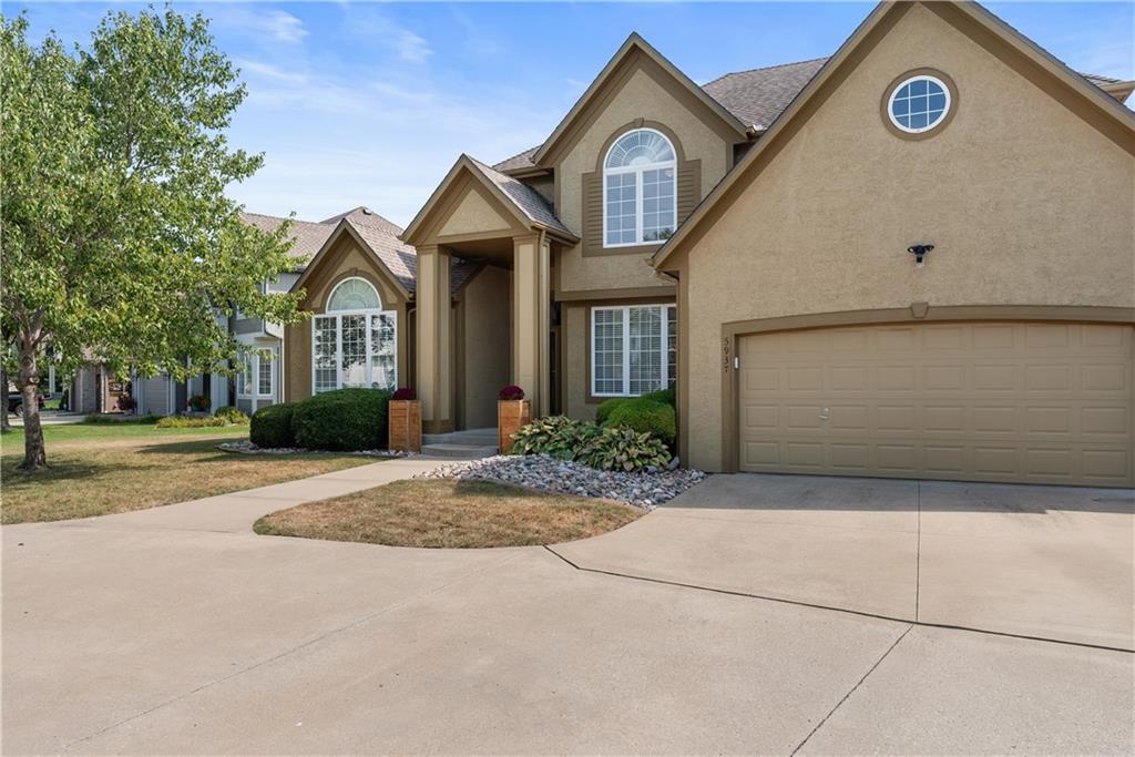 Listing Photo MLS #HMS2572598