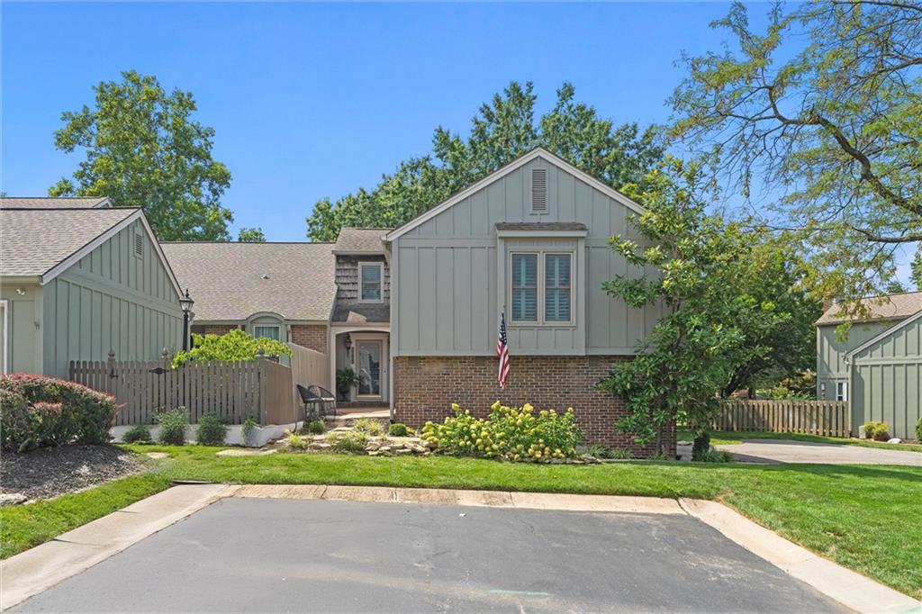 Listing Photo MLS #HMS2572629