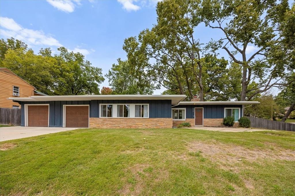 Listing Photo MLS #HMS2572636