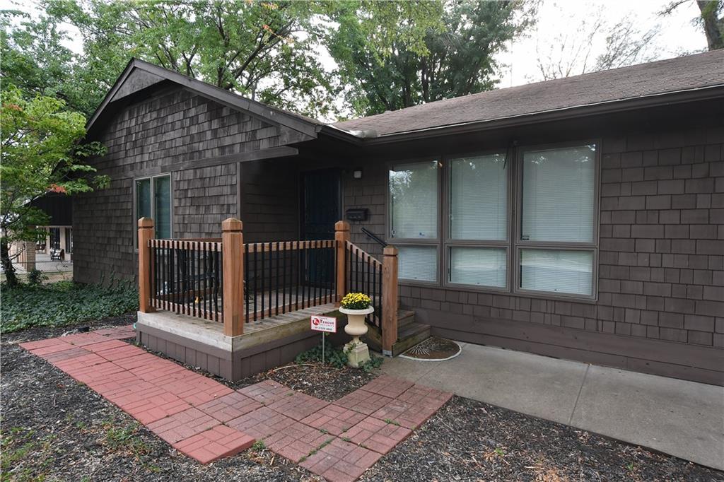 Listing Photo MLS #HMS2573793