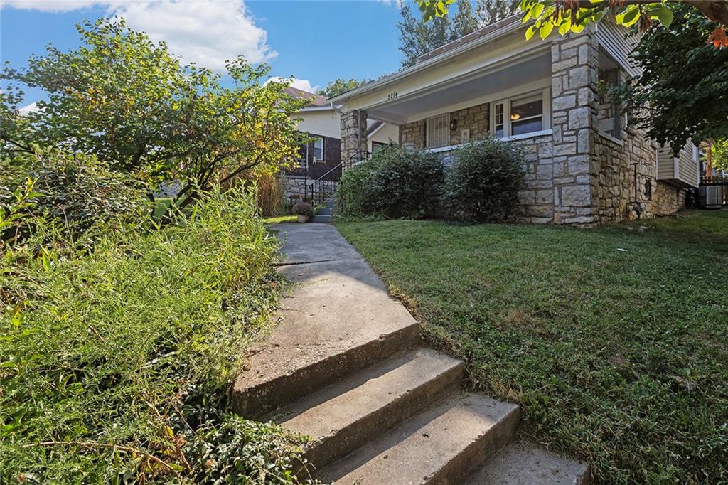 Listing Photo MLS #HMS2573866