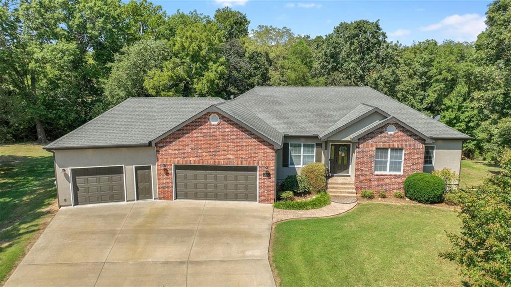 Listing Photo MLS #HMS2573959