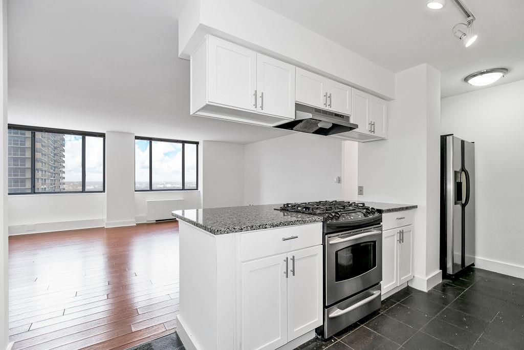 Listing Photo MLS #HMS2574087