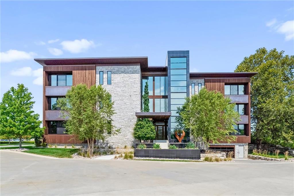Listing Photo MLS #HMS2574653