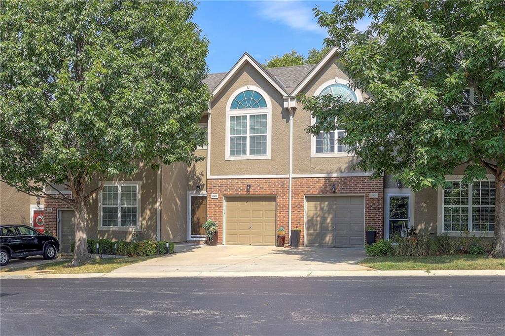 Listing Photo MLS #HMS2575617