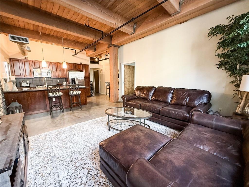 Listing Photo MLS #HMS2575749