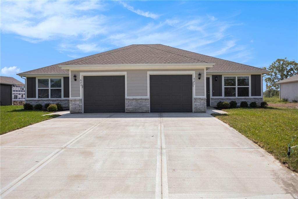 Listing Photo MLS #HMS2575790