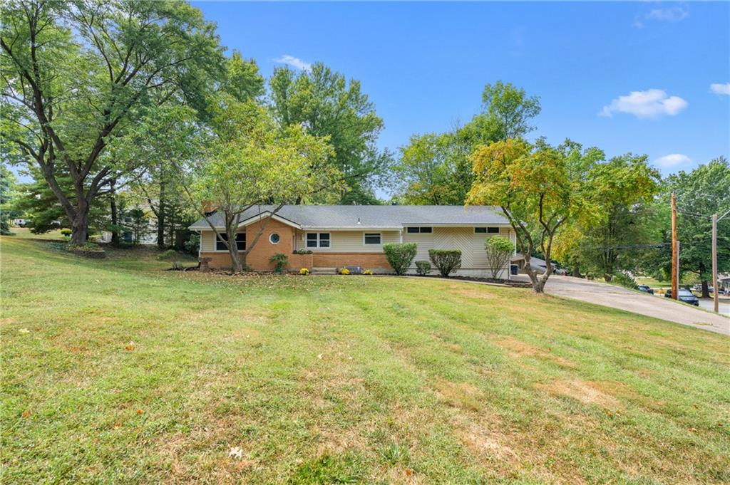 Listing Photo MLS #HMS2575820