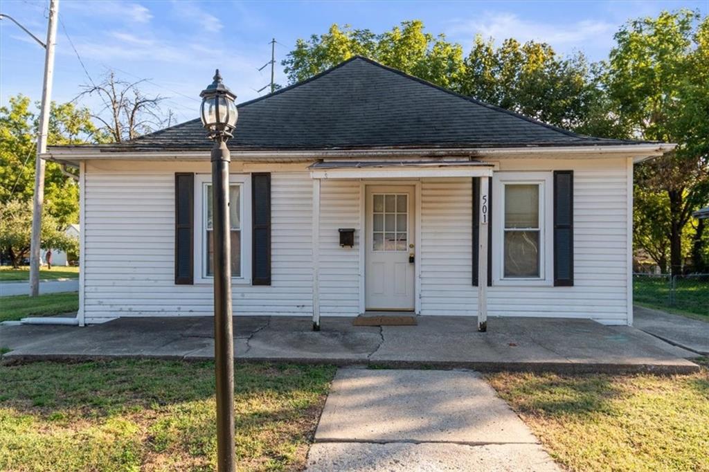 Listing Photo MLS #HMS2575877
