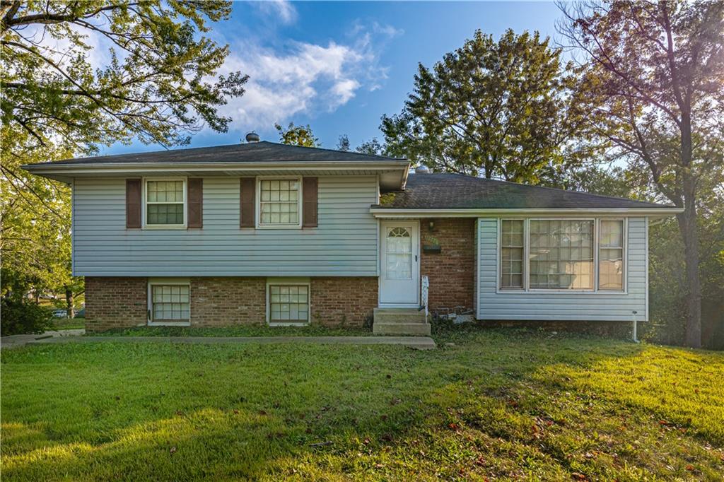 Listing Photo MLS #HMS2576109