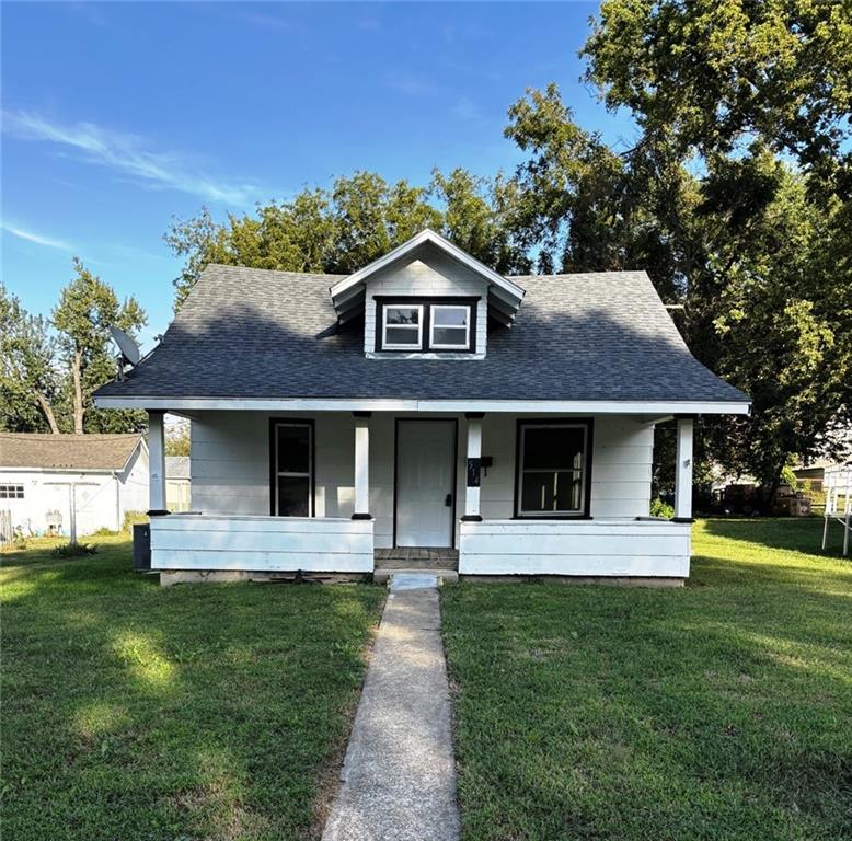 Listing Photo MLS #HMS2576182