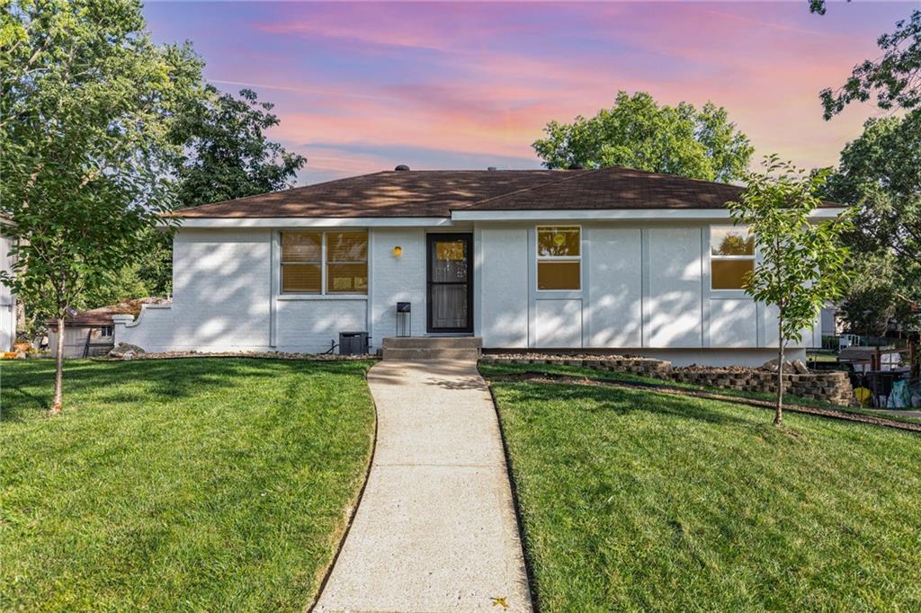 Listing Photo MLS #HMS2576778