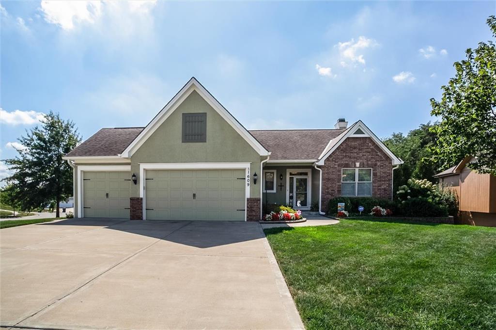 Listing Photo MLS #HMS2576845