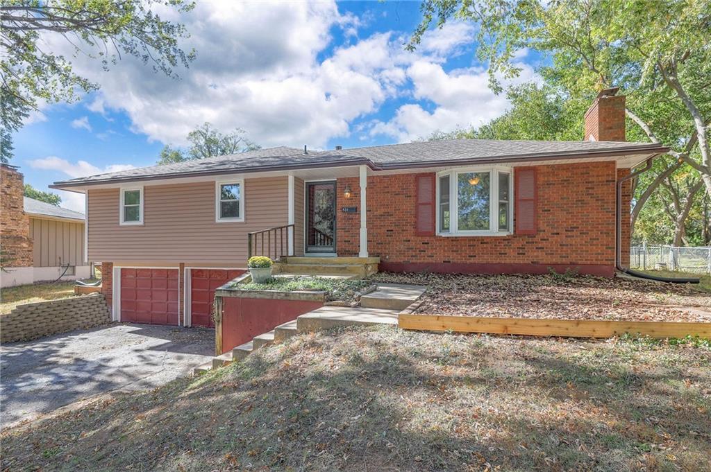 Listing Photo MLS #HMS2577325