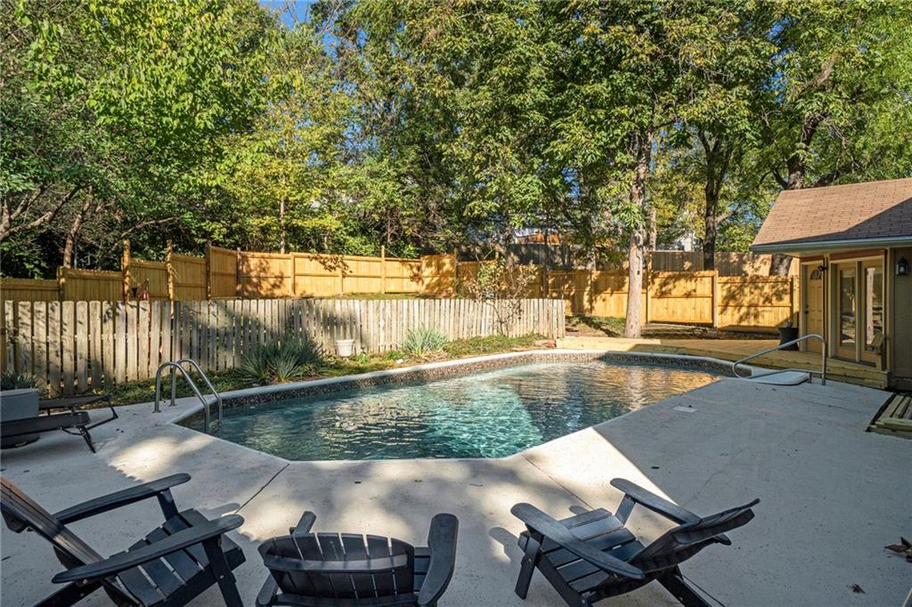 Listing Photo MLS #HMS2578186