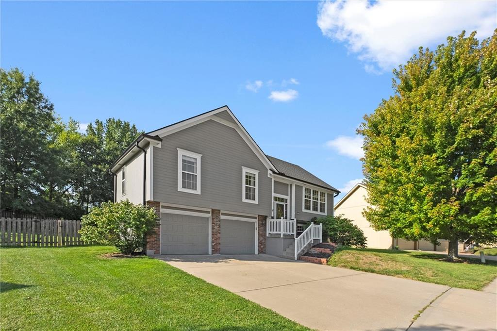 Listing Photo MLS #HMS2578236