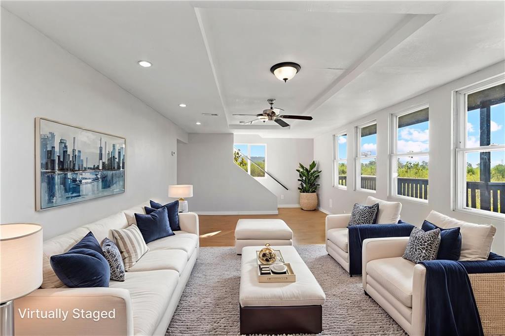 Listing Photo MLS #HMS2578399