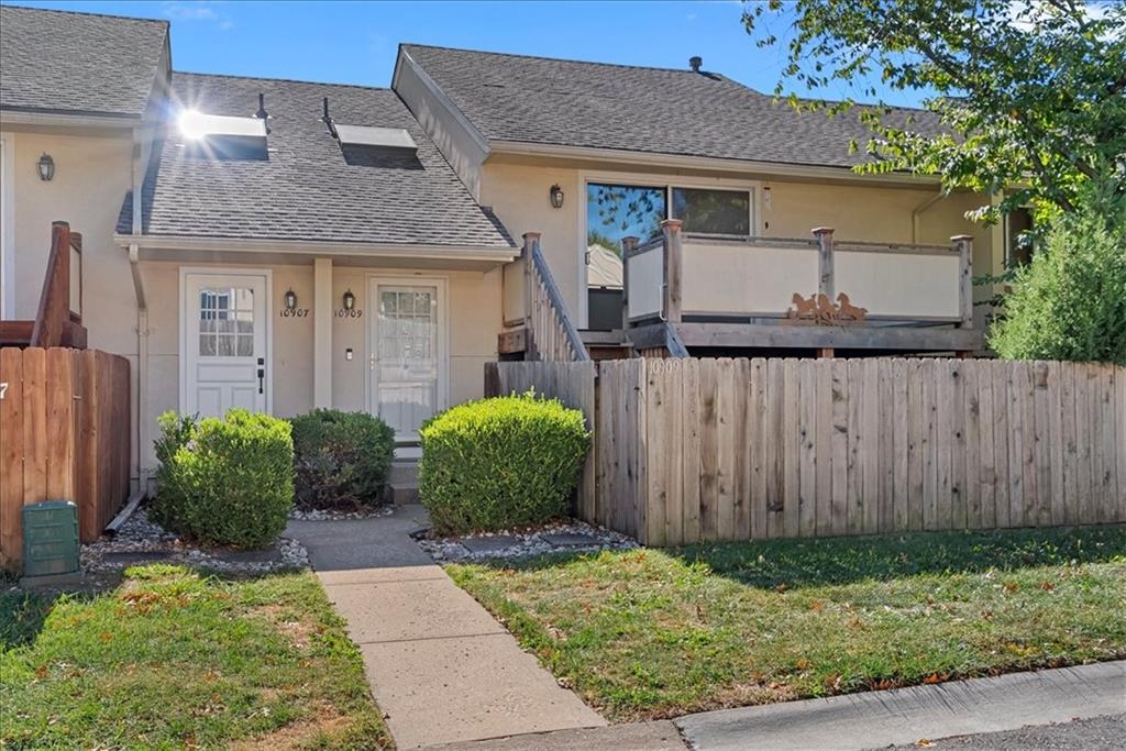 Listing Photo MLS #HMS2578992