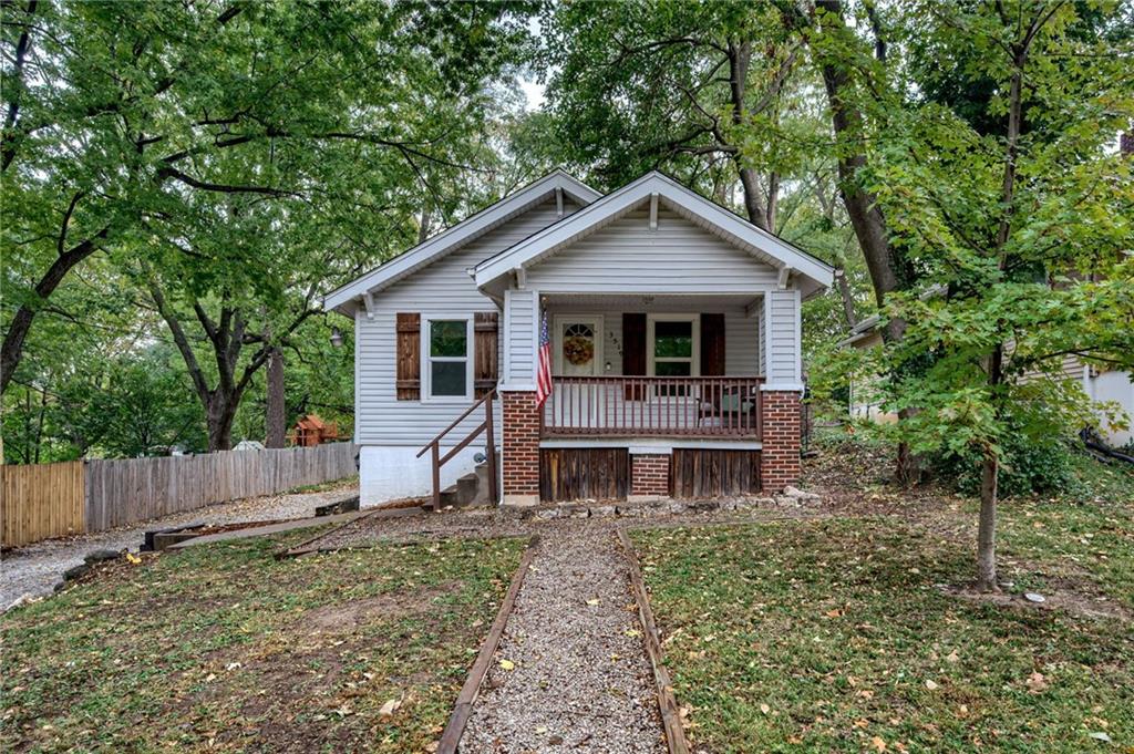Listing Photo MLS #HMS2579533