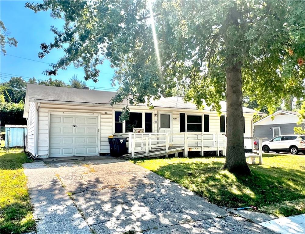 Listing Photo MLS #HMS2579704