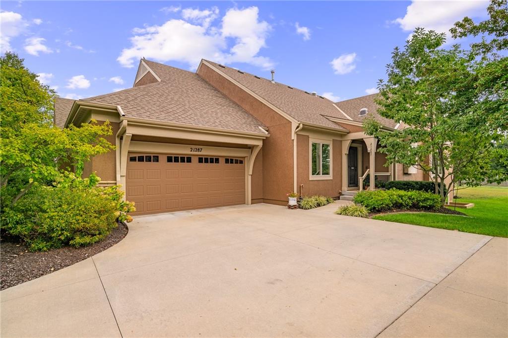 Listing Photo MLS #HMS2579857