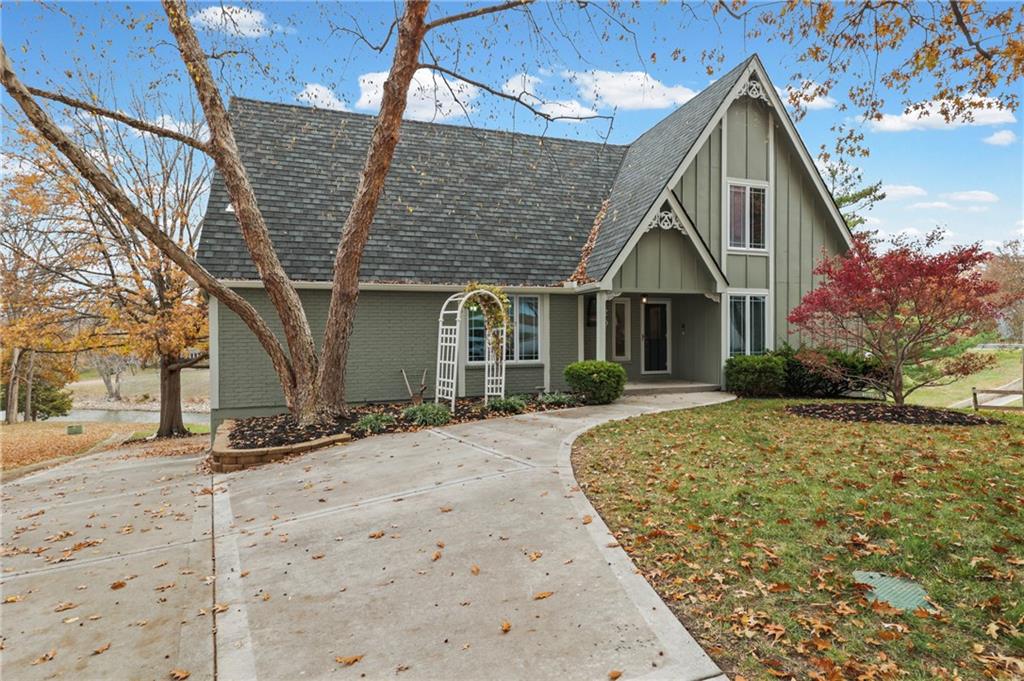 Listing Photo MLS #HMS2581023