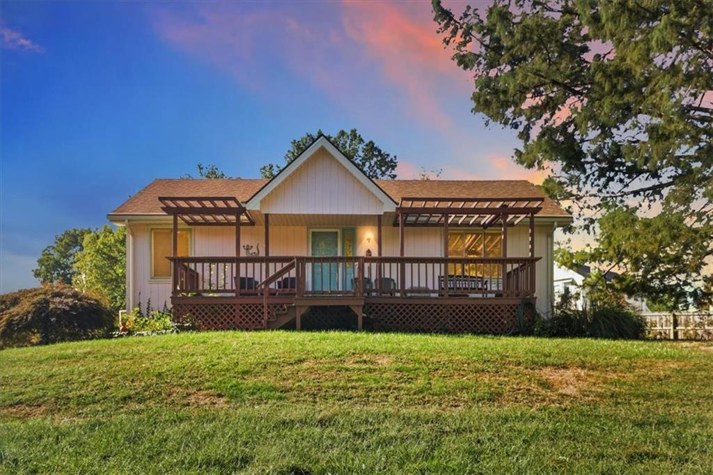 Listing Photo MLS #HMS2581495