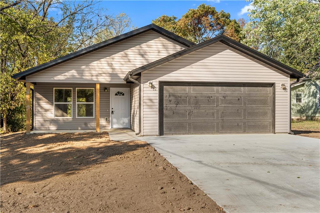 Listing Photo MLS #HMS2581610