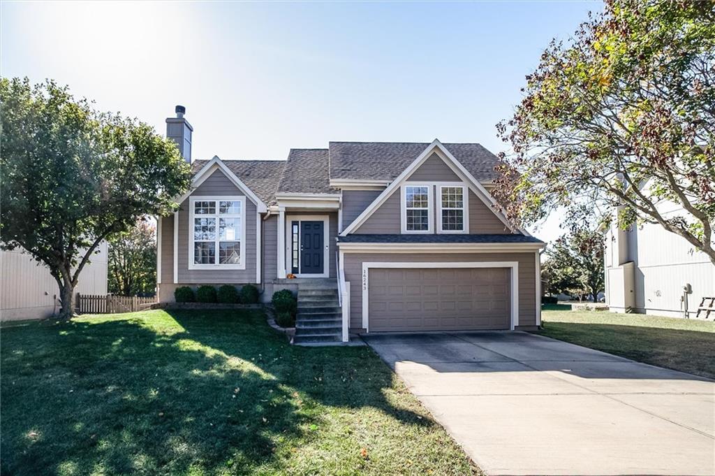 Listing Photo MLS #HMS2581680