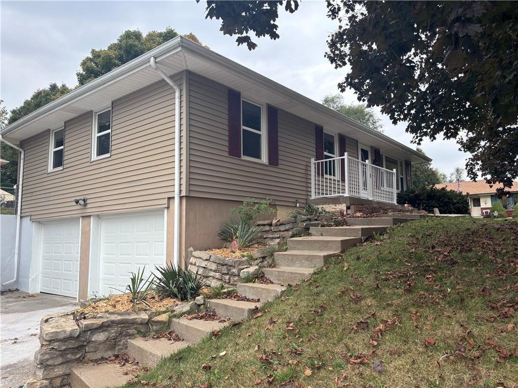 Listing Photo MLS #HMS2581918
