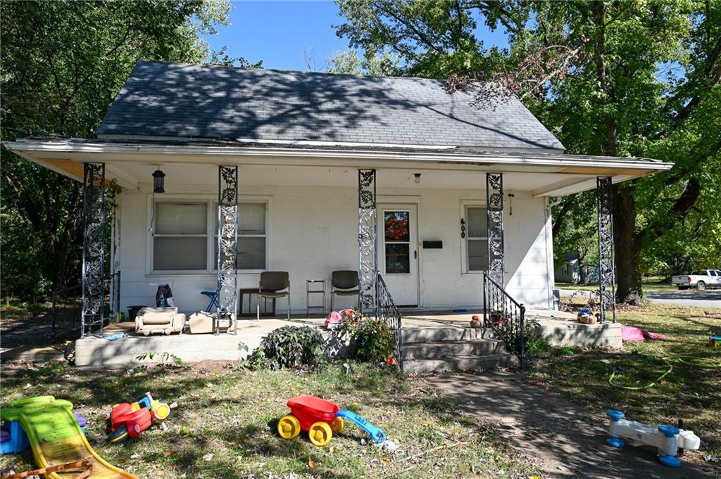 Listing Photo MLS #HMS2582176
