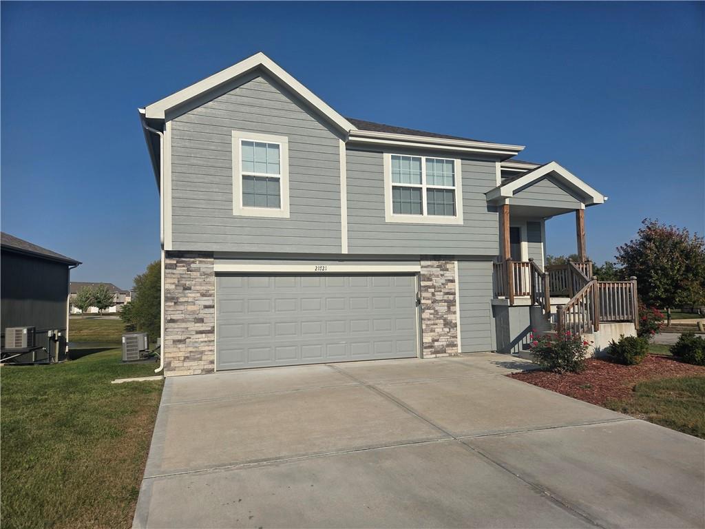 Listing Photo MLS #HMS2582542