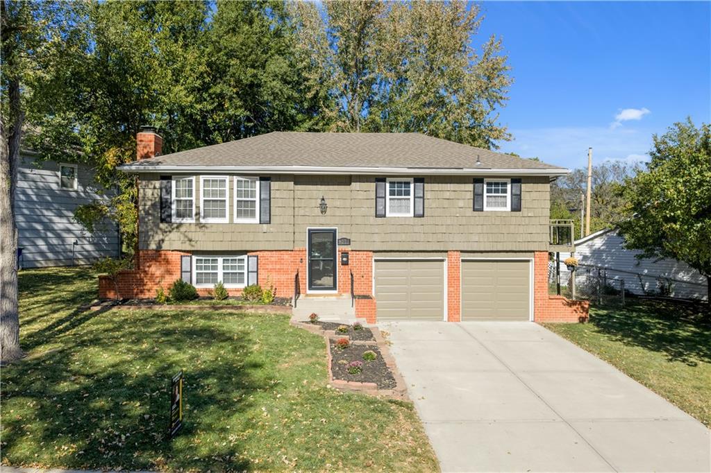 Listing Photo MLS #HMS2582718