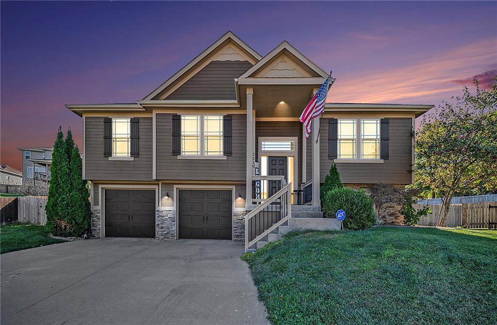 Listing Photo MLS #HMS2583015