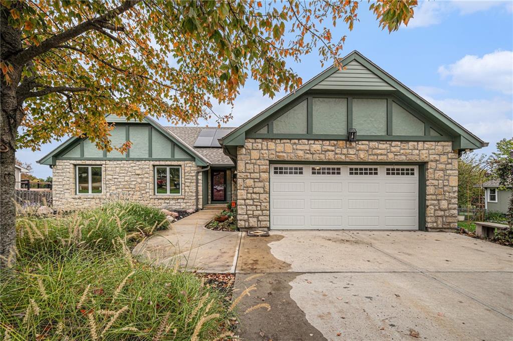 Listing Photo MLS #HMS2583209