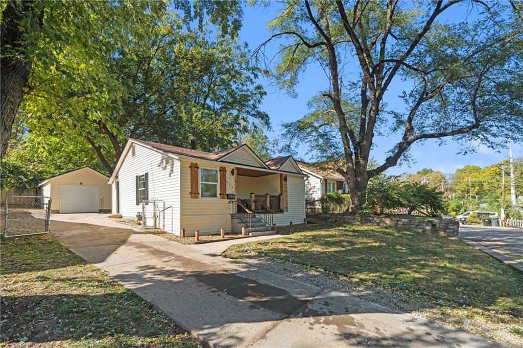 Listing Photo MLS #HMS2583373