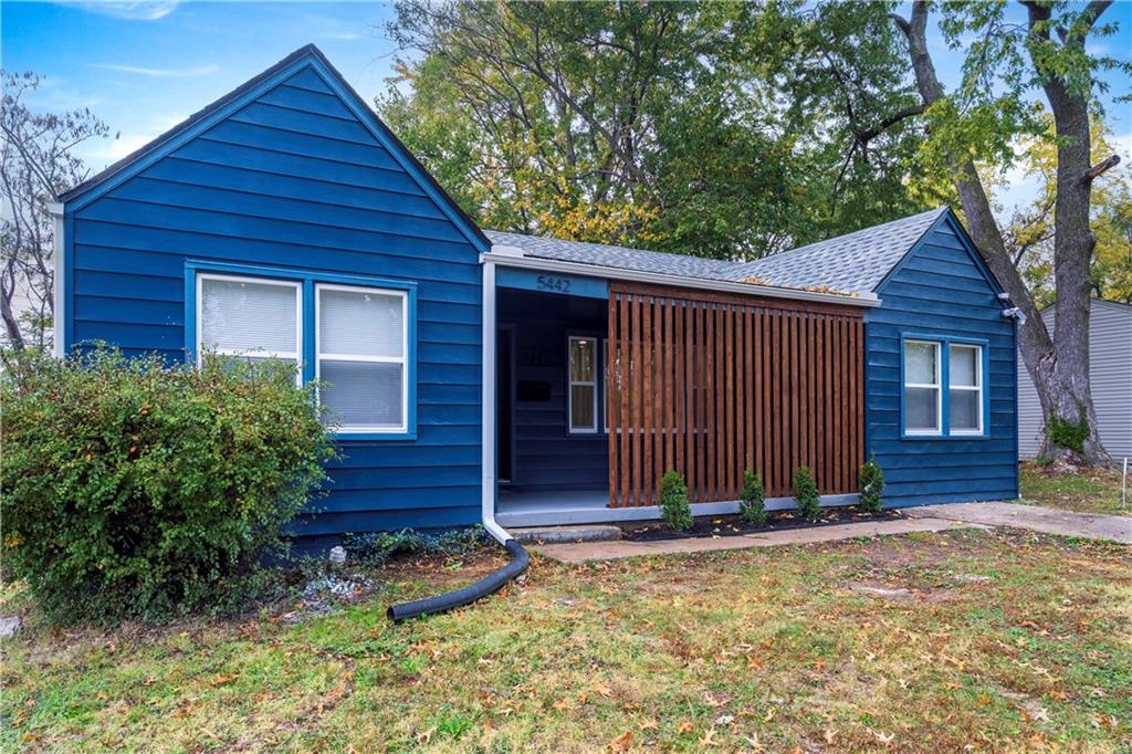 Listing Photo MLS #HMS2583534