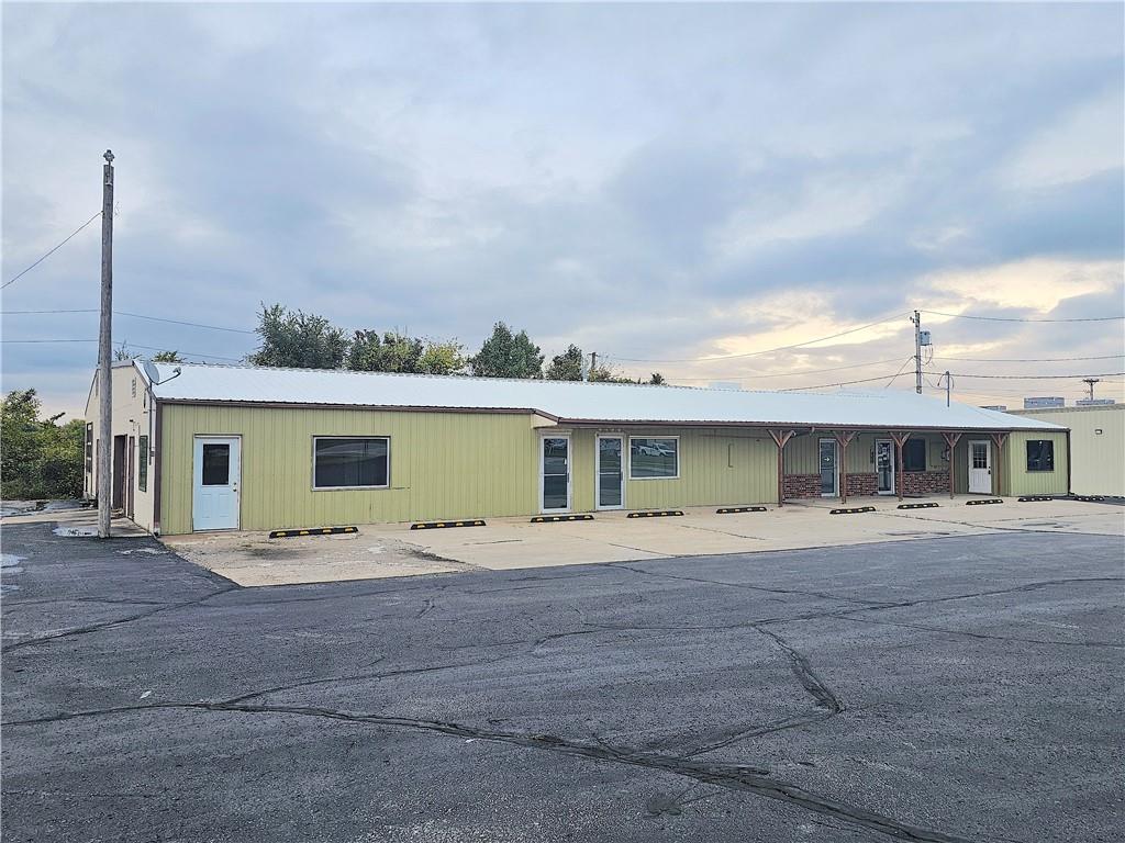 Listing Photo MLS #HMS2584054