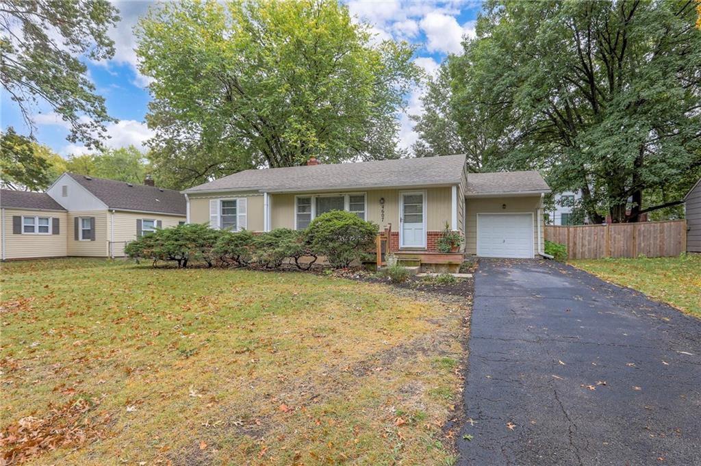 Listing Photo MLS #HMS2584099