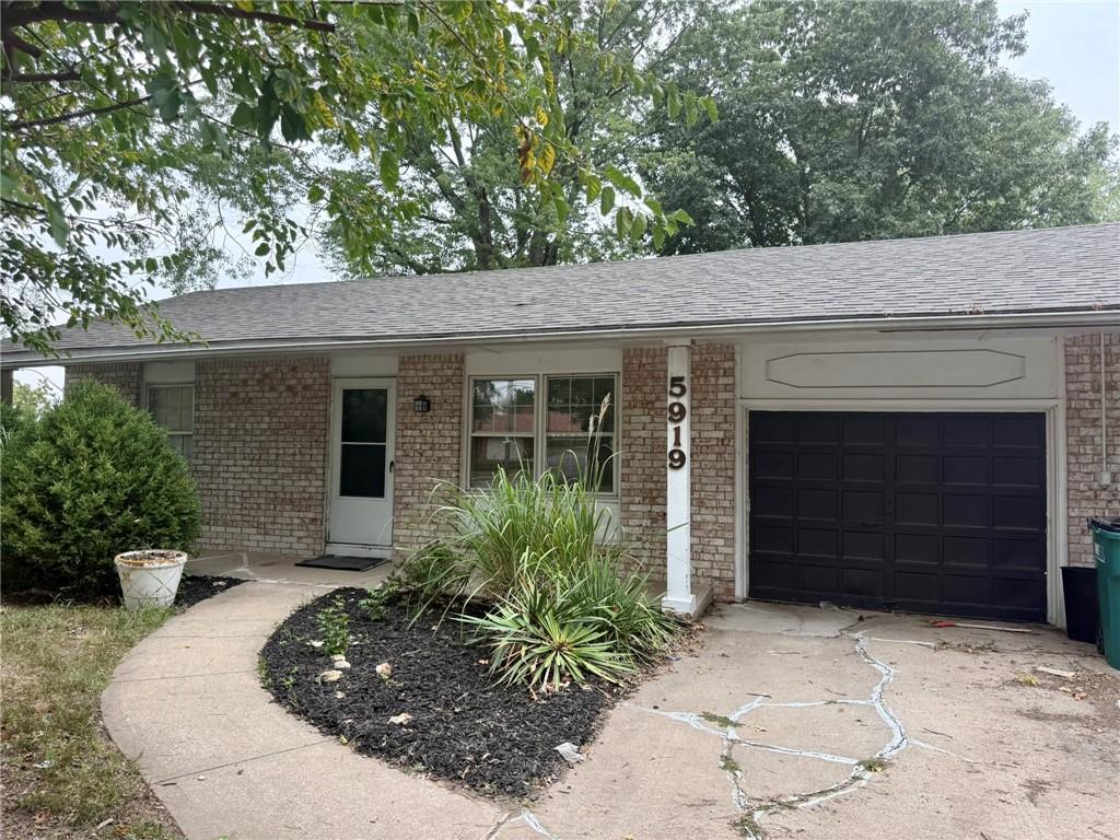 Listing Photo MLS #HMS2584345