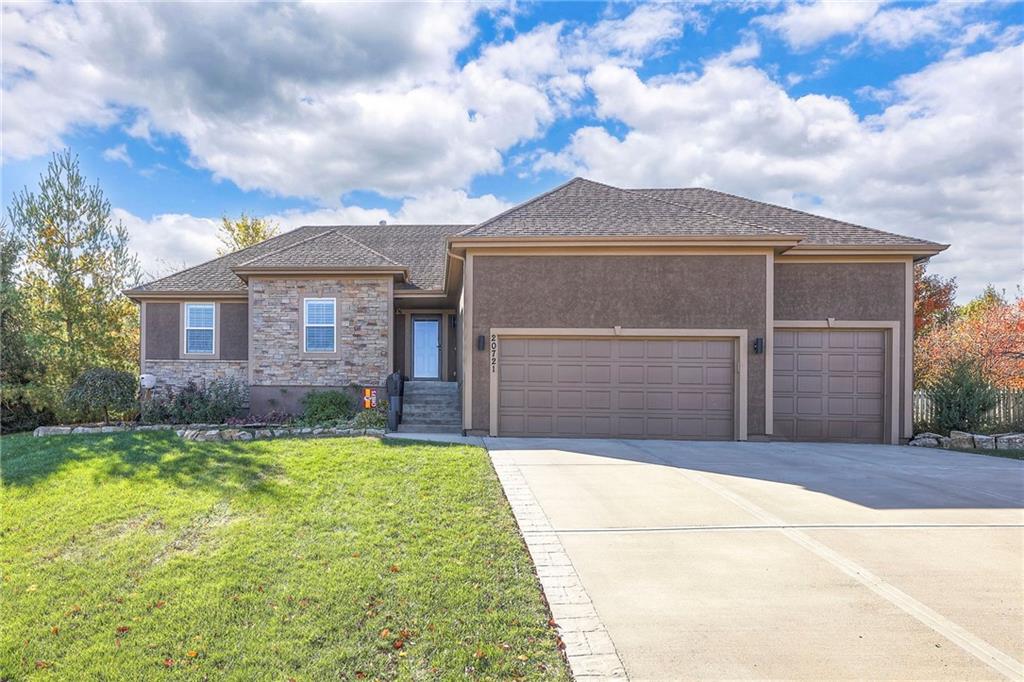 Listing Photo MLS #HMS2584441