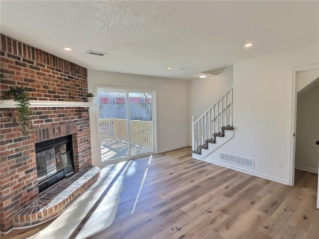 Listing Photo MLS #HMS2585084